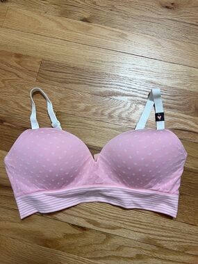 victoria’s secret pink bra